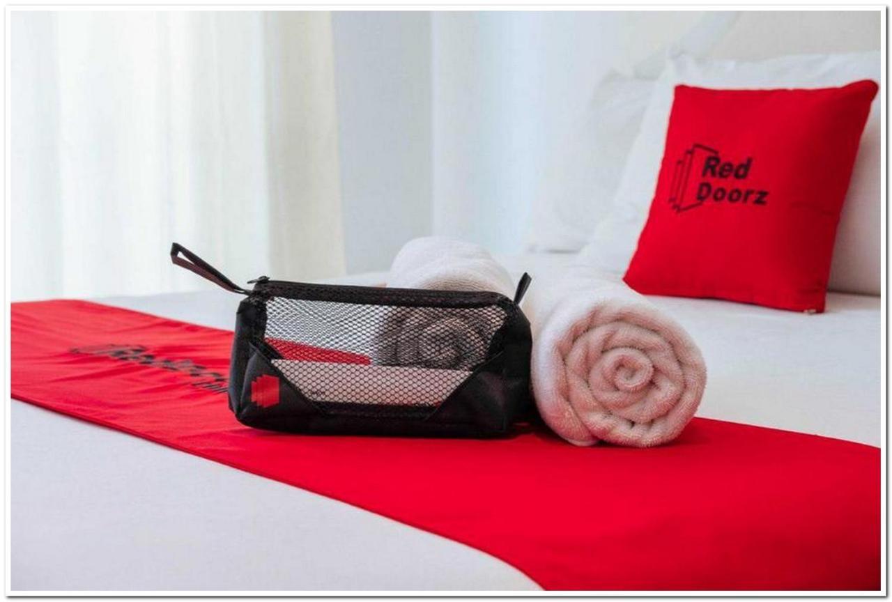 เรดดอร์ซ เนียร์ เปนิมบันกัน บีช สิงการาจา Hotel ซีงาราจา ภายนอก รูปภาพ